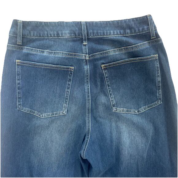 Halara Medium Petite Womens Cuffed Lightweight Denim Jeans Sz M 29 x 24.5 - Picture 6 of 6